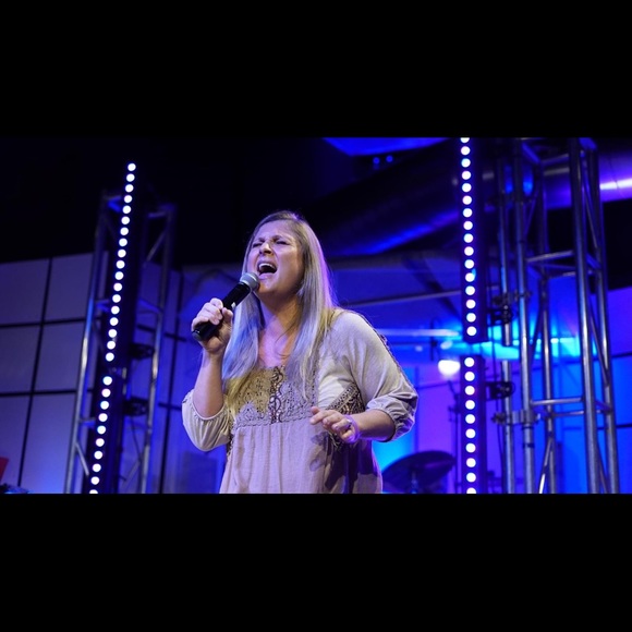 Meet your Posher, Candace - Picture 5 of 8